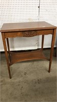 OAK PRESSED SIDE TABLE