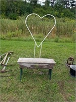 Heart Plant Hanger, Bench