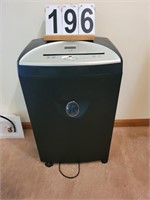 Office Max Large Paper Shredder