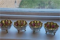 4 footed bowls with roses