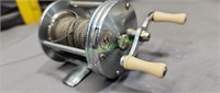 Precision  level winding made in USA VINTAGE REEL