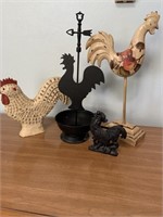 2 resin & 2 metal roosters