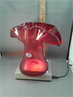Bischoff Red amberina fan shaped glass vase with