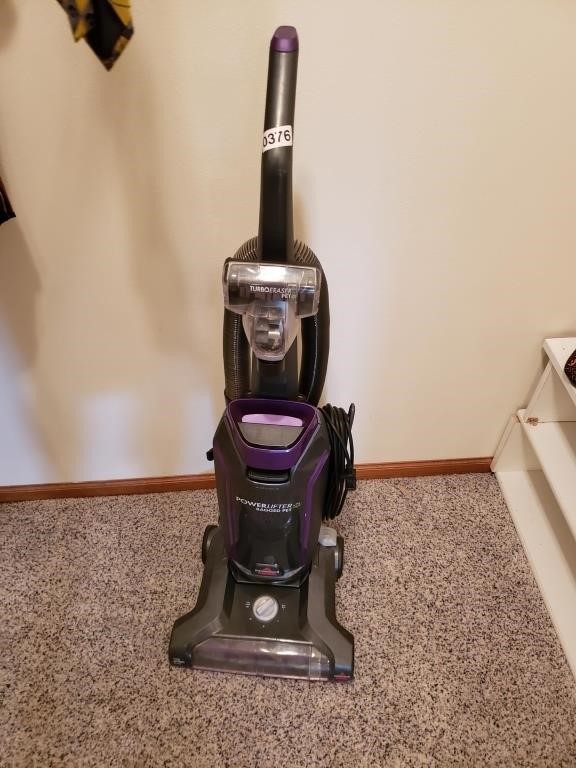 Power Lifter Vacuum
