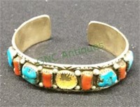 Wrist bracelet, with assorted stones to include