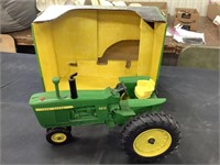 Ertl John Deere 4010 tractor with box