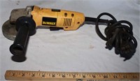 DEWALT DW402 4 1/2" ANGLE GRINDER