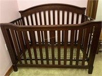 Crib / toddler bed