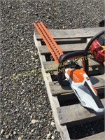 STIHL HSA 45 BATTERY OPERATED HEDGE TRIMMER