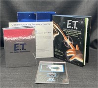 E.T. Extra Terrestrial Ultimate Gift Set