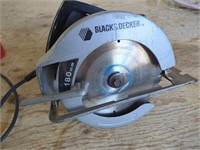 Black & Decker 180mm (7 1/4) Circular Saw Corded