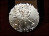 1-ounce silver .999 eagle round. 2002