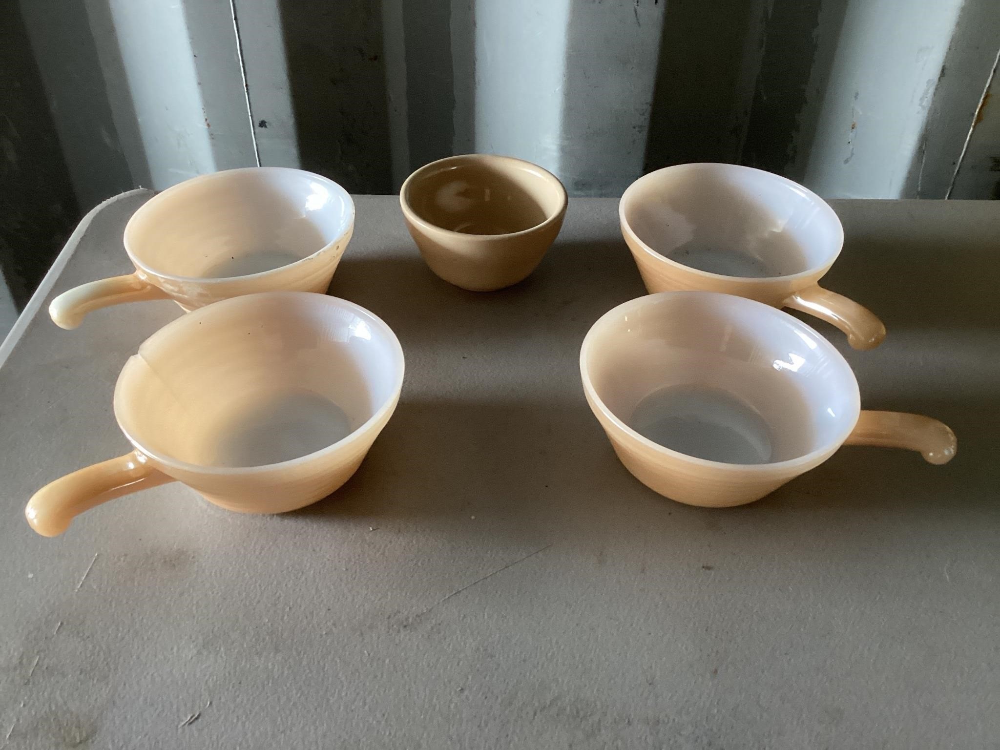 4- VINTAGE FIRE KING SOUP BOWLS