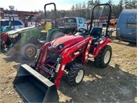 McCormick CT23HST Tractor with L101 Loader