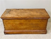 ANTIQUE PINE BLANKET BOX