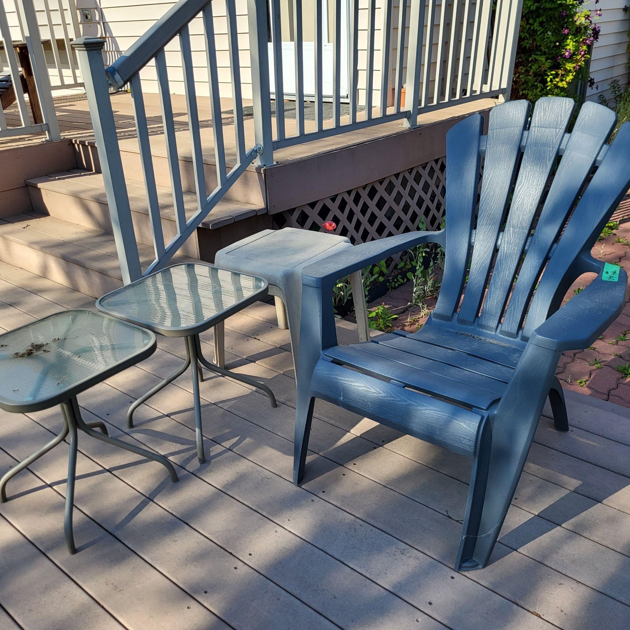 O401 Green chair and 4 side tables