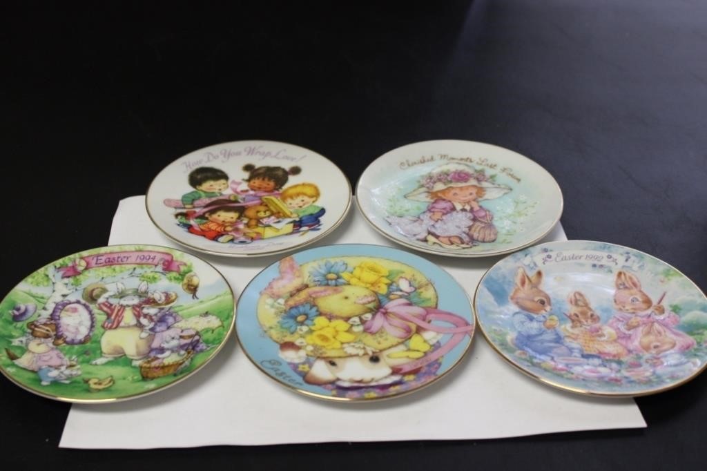A Lot of 5 Avon Collector's Plate