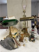 Several table lamps with one pelican figurine