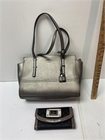 Guess purse & wallet in bag- excellent condition