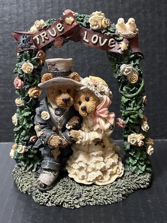 Boyds Bears "#2274 True Love wedding/marriage