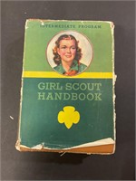 1943 Girlscout handbook