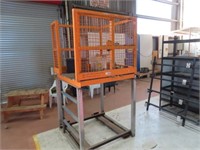 Forlift Safety / man cage