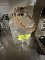 GLASS JUICE DISPENSER