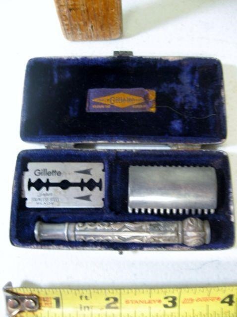 1909 Gillette Pocket Shaver In Case