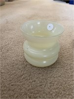 L - Vintag Custard Glass Vase