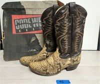 Justin snakeskin Boots Sz10.5