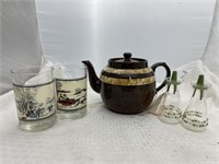 Glass Salt/Peppers Currier & Ives & Teapot