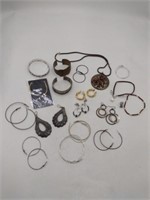 Mixed Styles Fashion Jewelry Lot-Hoop Earrings