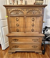 Vintage Chest of Drawers - Ck Pics, some wear