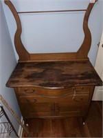 ANTIQUE WASH STAND