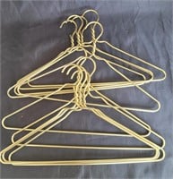 Gold colored metal hangings.  10 ct.