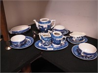 Nine pieces of blue and white children's tea set