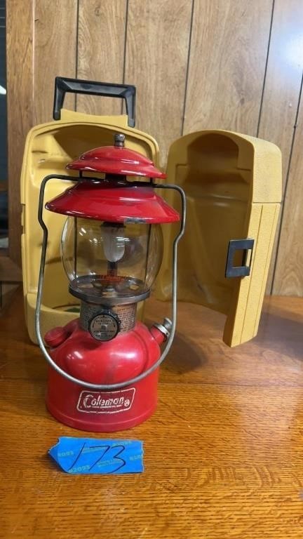 Coleman 200A ‘79 lantern with case