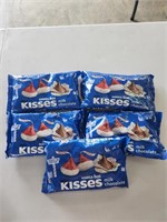 (5) Hershey's Kisses Milk Chocolate
