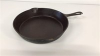 Cast iron skillet with 9’’ base
