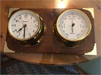 Bulova Quartz Gold/Wood Clock/Rain Plaque