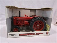 1995 Ertl International 600 Diesel Tractor,