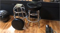 Stools: 29 inches tall