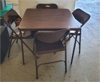 CARD TABLE/4 CHAIRS