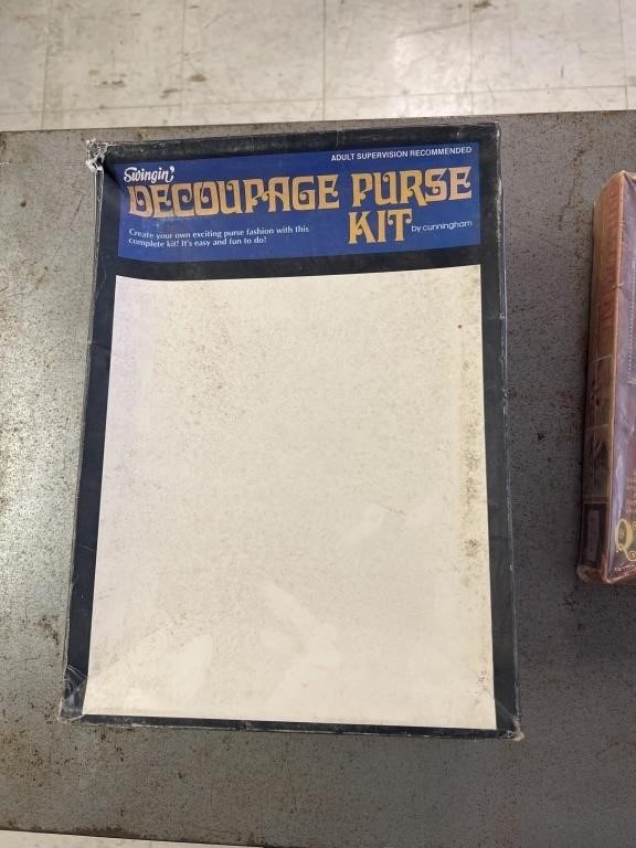 Decoupage Purse Kit