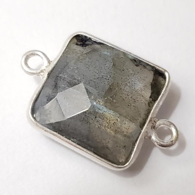 Silver Labradorite Pendant