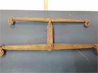 Primitive horse tack double tree