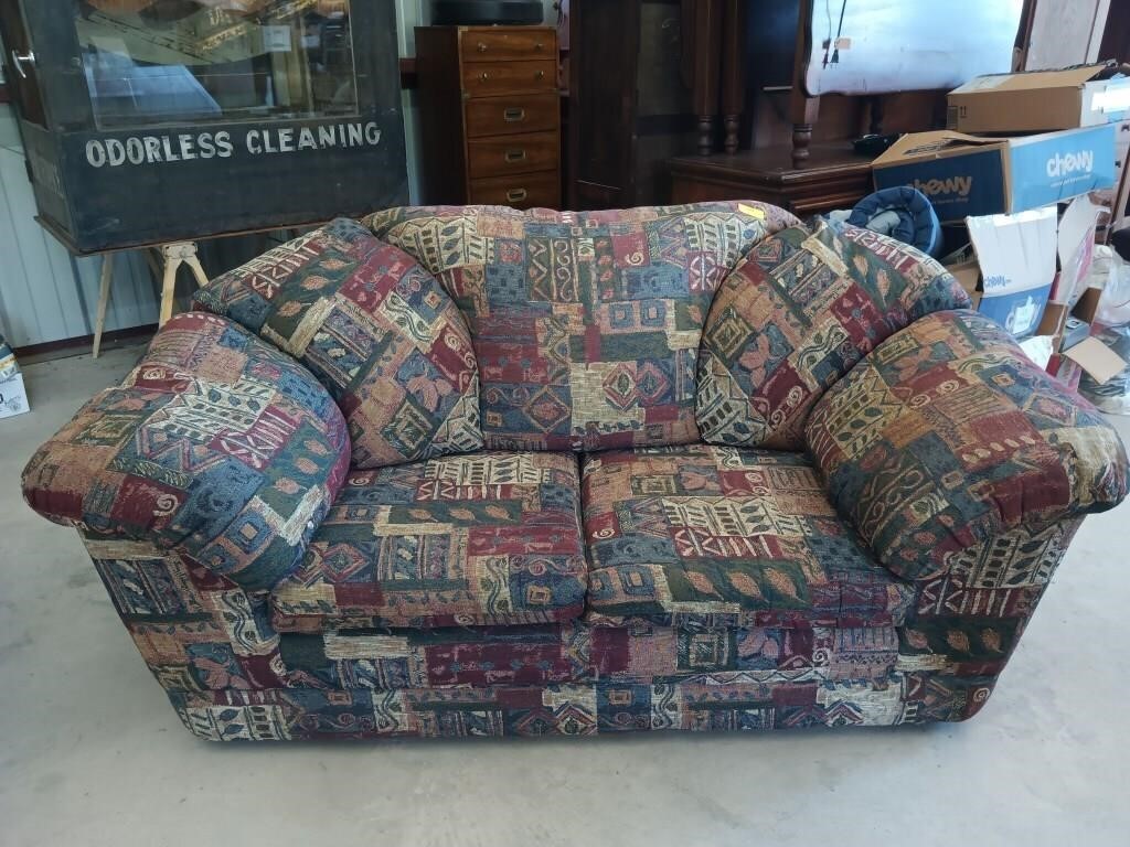 Fabric loveseat 75"