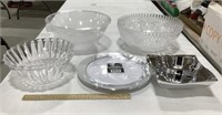 16 Plastic bowls & plates