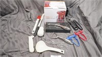 Peelers, Spatulas, cherry pitter, Gourmet pro