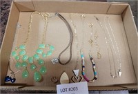 APPROX 8 NECKLACES